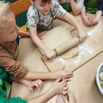 Pieczenie świątecznych pierniczków (11).jpg