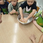 Pieczenie świątecznych pierniczków (4).jpg